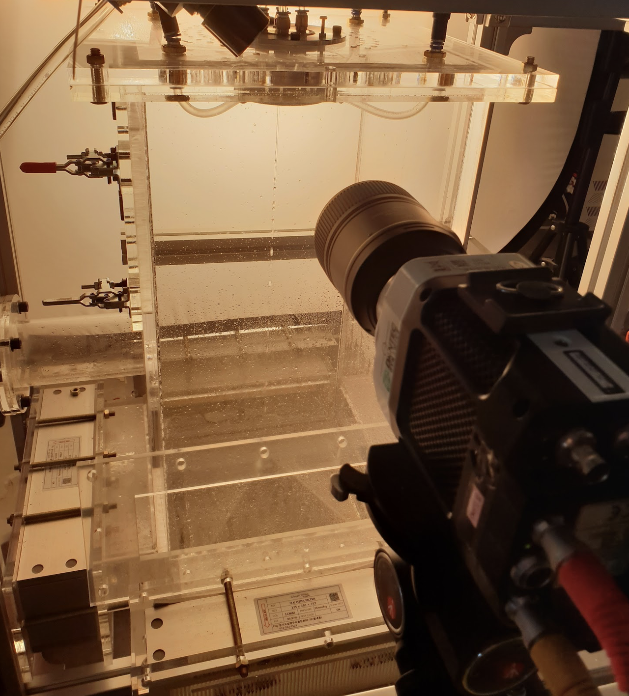 Dual-nozzle atomization experimental setup photo